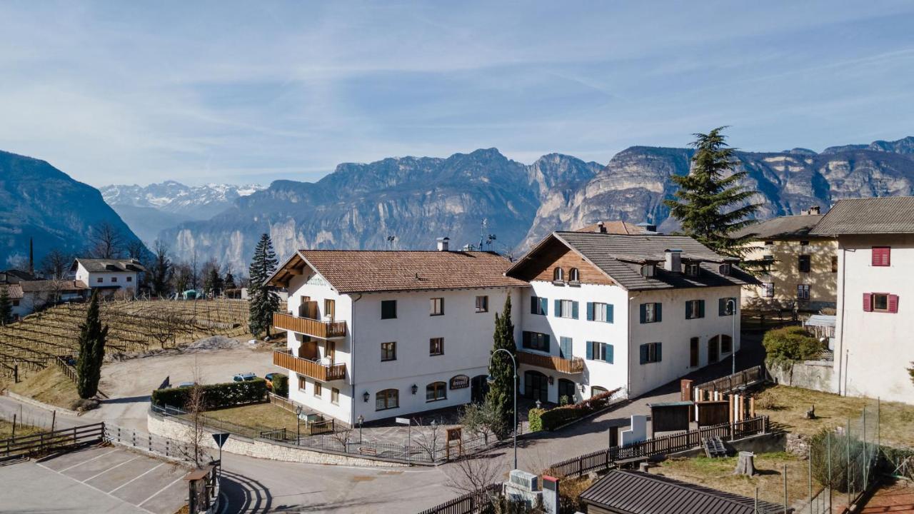 Hotel Gruenwald à Salorno Extérieur photo
