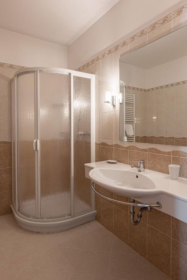 Hotel Gruenwald à Salorno Extérieur photo
