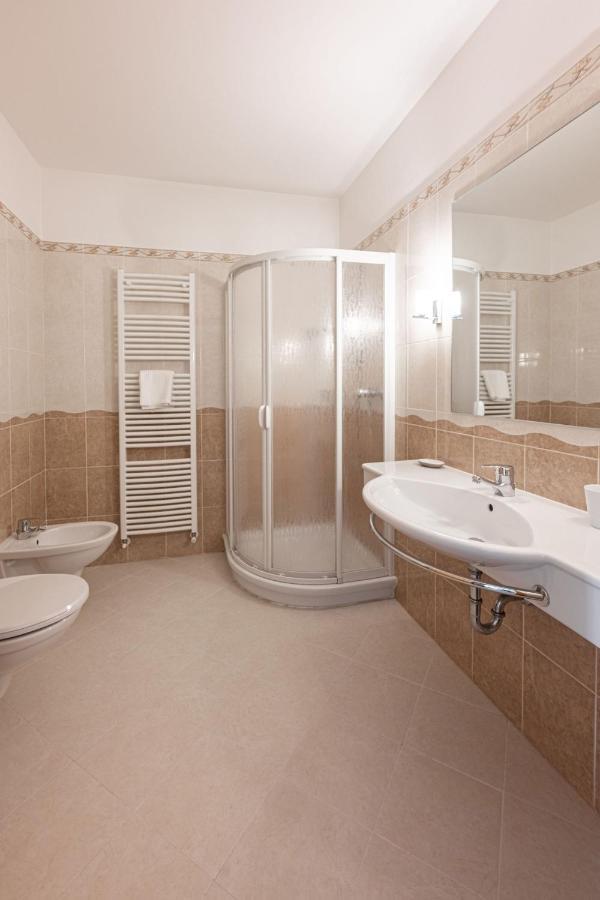 Hotel Gruenwald à Salorno Extérieur photo